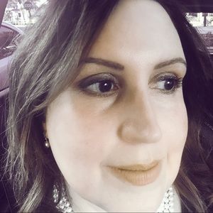 Meet your Posher, M. ivette